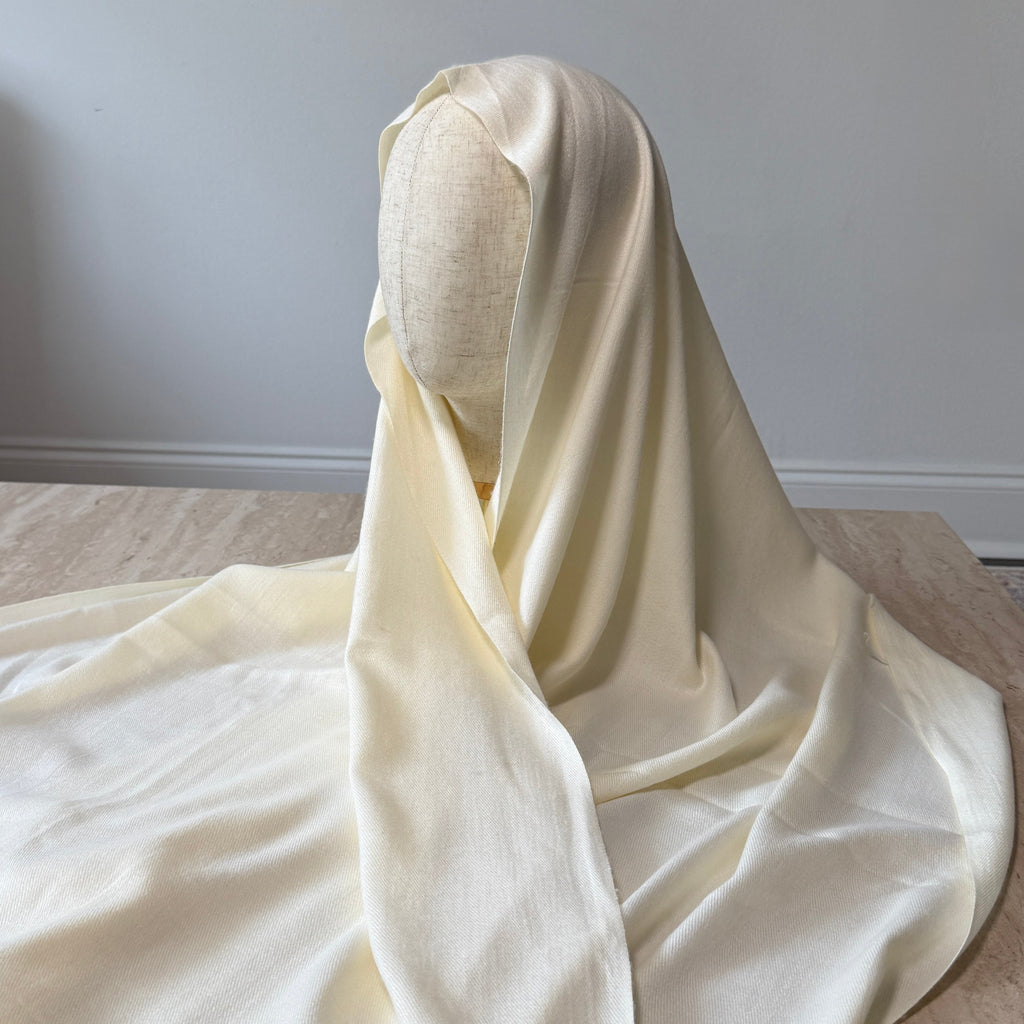 Adorné Cashmere Blend Winter Scarf